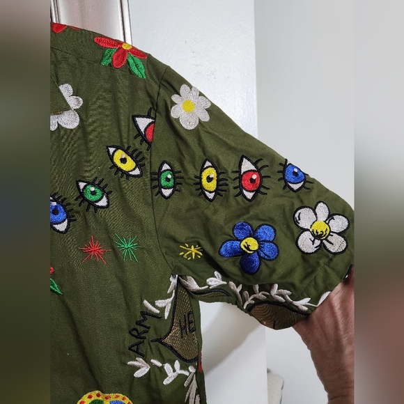 ADIDAS CONSORTIUM X PHARRELL PW EMBROIDERY SHIRTDust Green & Multicolour - Picture 6 of 10